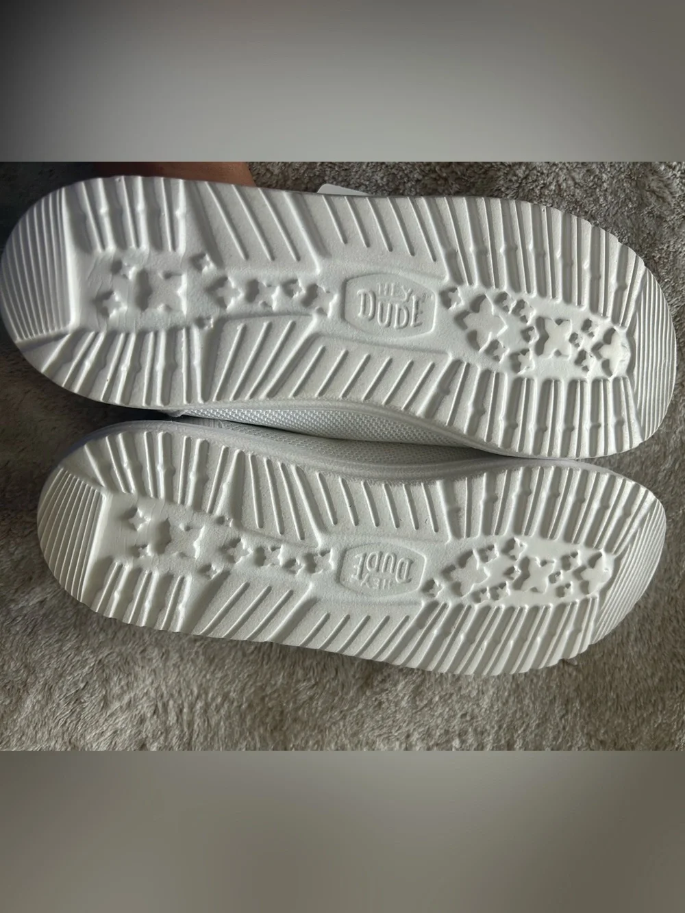 Hey Dude ladies White Slip-On Knit Sneakers. New with tags. W9